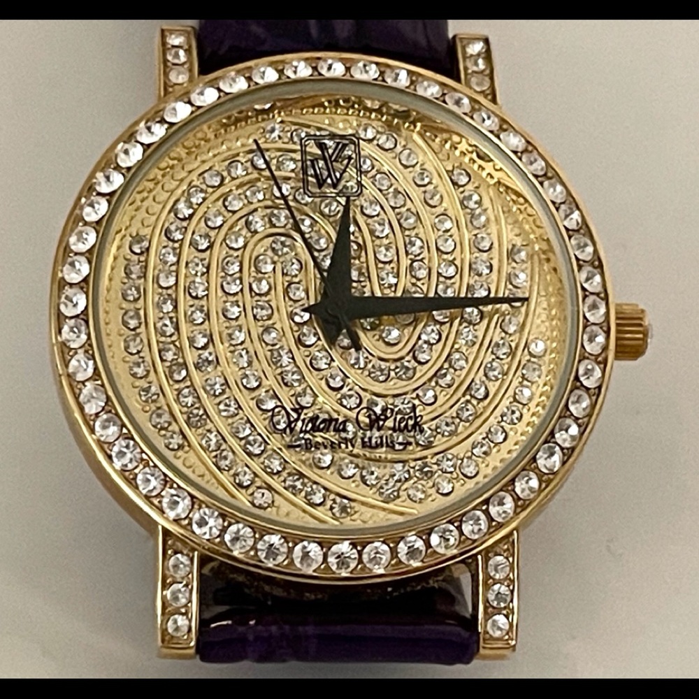 Victoria Wieck purple watch - Picture 1 of 7